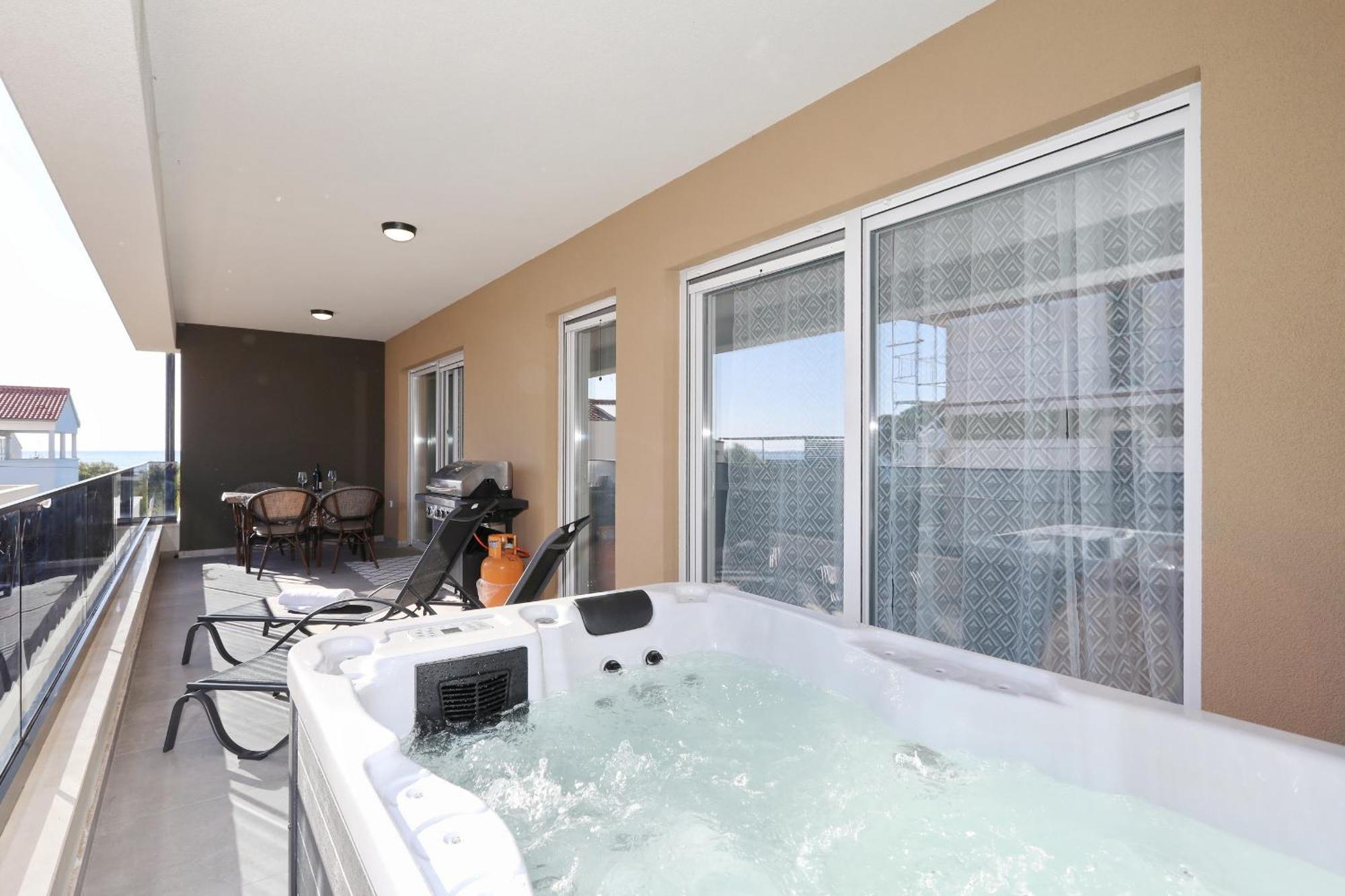 Apartment Relex With Pool & Jacuzzi Privlaka  Exterior foto