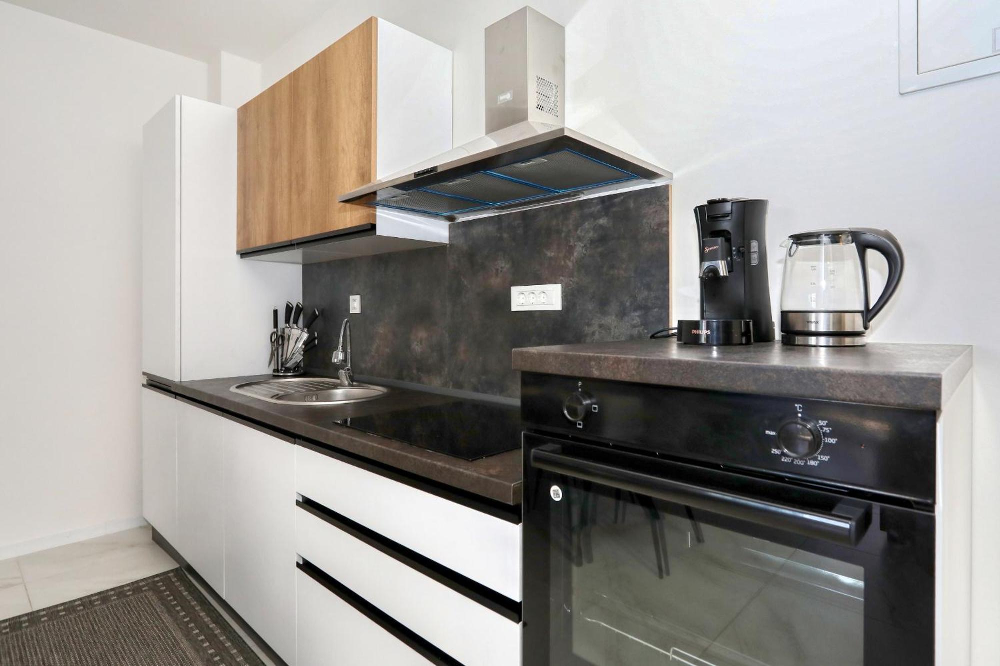 Apartment Relex With Pool & Jacuzzi Privlaka  Exterior foto